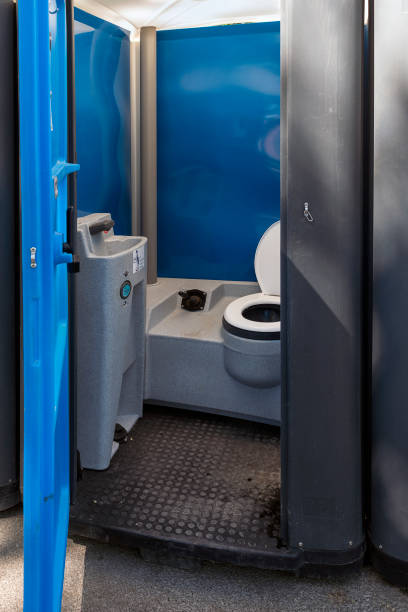 Best Portable restroom trailer rental  in Marine, IL